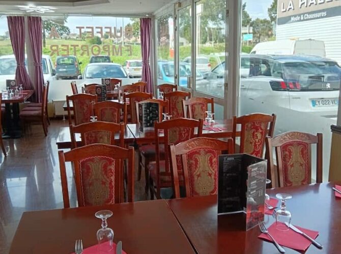 Restaurant Gourmet-Wok Gray à Gray, France