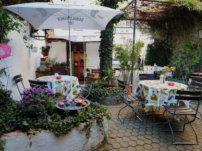 Restaurant Grüne Oase à Trier (Trèves), Allemagne — photo 1
