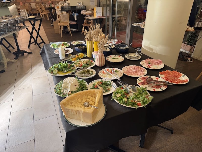 Restaurant GRUPPOMIMO – Saint Ouen à Saint-Ouen-sur-Seine, France