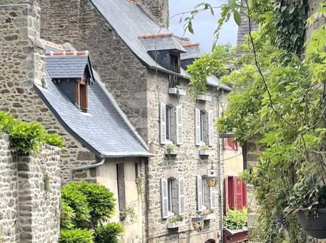 Restaurant Harmonika à Dinan, France