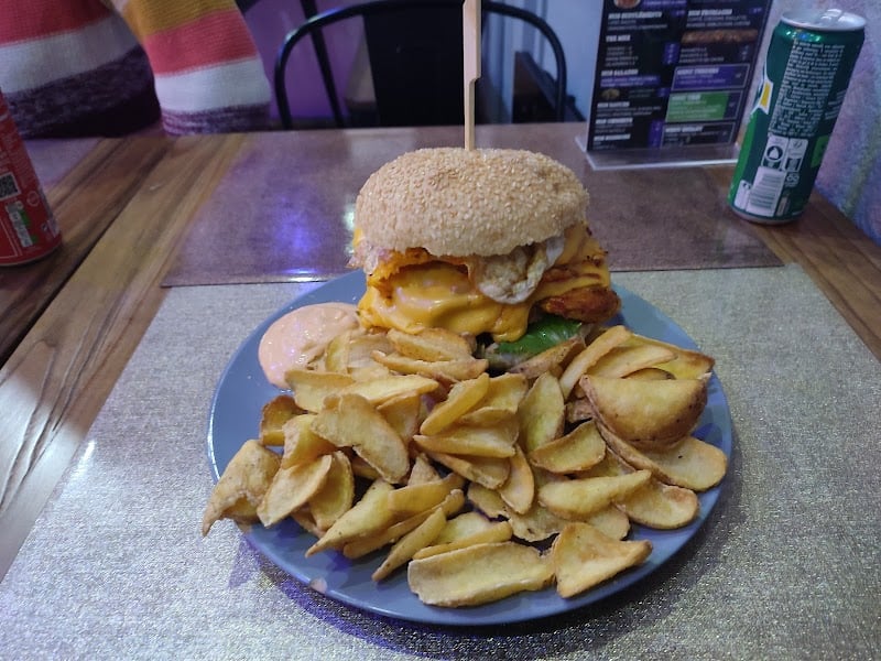 Restaurant Holly Burger Gray à Gray, France