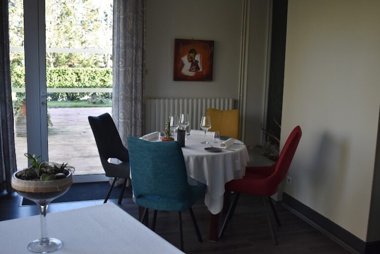 Restaurant hostellerie du rooy à Villeneuve-sur-lot, France — photo 1
