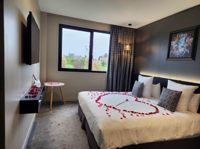 Hôtel la Maison des Blés / restaurant Le Bouche à Oreille à Boutervilliers, France