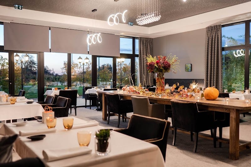 Hôtel la Maison des Blés / restaurant Le Bouche à Oreille à Boutervilliers, France