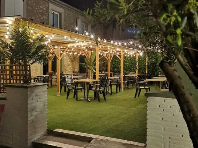 Restaurant Hotel les Glycines à Prades, France