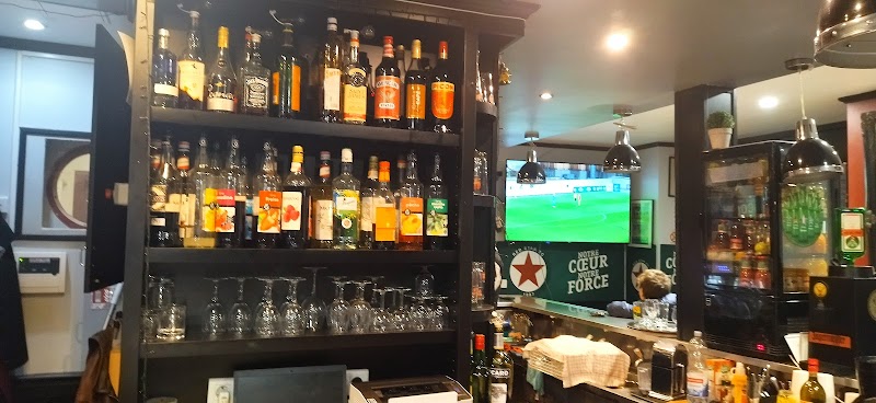 Restaurant Hôtel Moderne à Saint-Ouen-sur-Seine, France