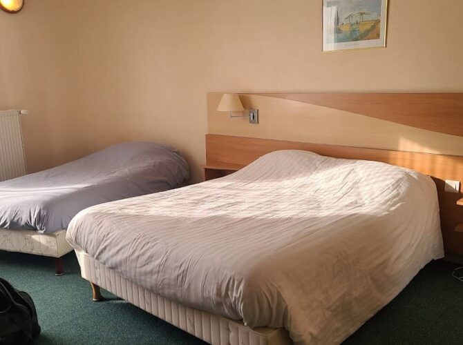 Hôtel Restaurant Bellevue à Longeville-en-Barrois, France