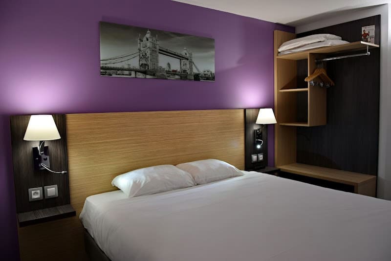 Hôtel Restaurant Bleu France Éragny Cergy à Éragny, France