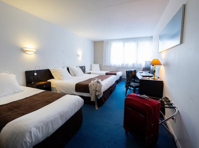 Hotel & Restaurant Des Remparts Rochefort à Rochefort, France