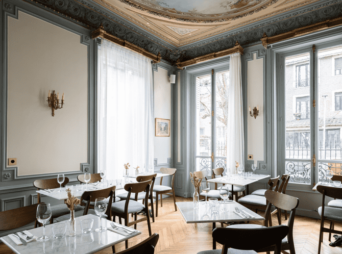 Hôtel Restaurant Le Charmant à Saint-Ouen-sur-Seine, France