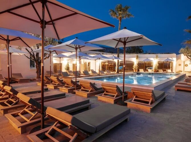 Hotel Restaurant : Le Mirage à Bormes-les-Mimosas, France