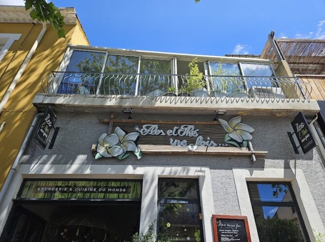 Restaurant Iles et The Une Fois à Marseillan, France