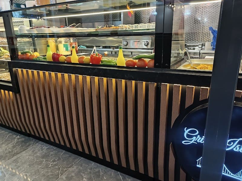 Restaurant Istanbul Grill Lardy à Lardy, France