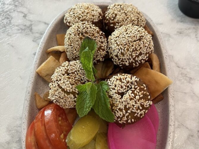 Restaurant Karam Beirut à Dubaï, Émirats arabes unis