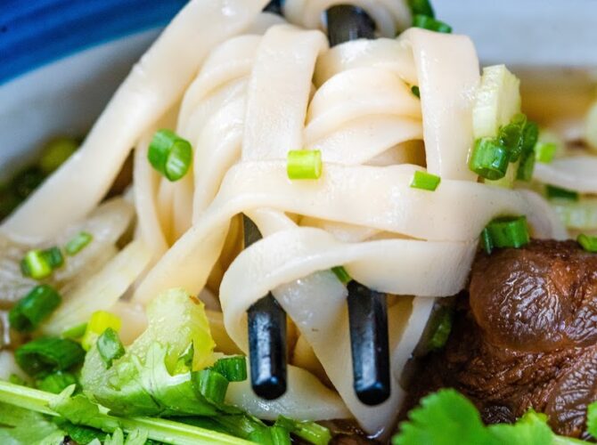 Restaurant Kelbol à Courbevoie, France