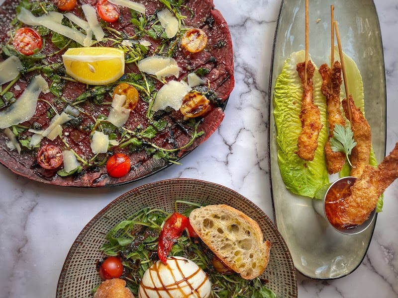 Restaurant Kou-dé-ta à Épinay-sur-Seine, France