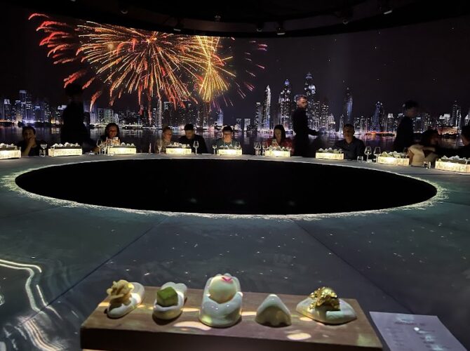 Krasota Dubai Restaurant à Dubaï, Émirats arabes unis