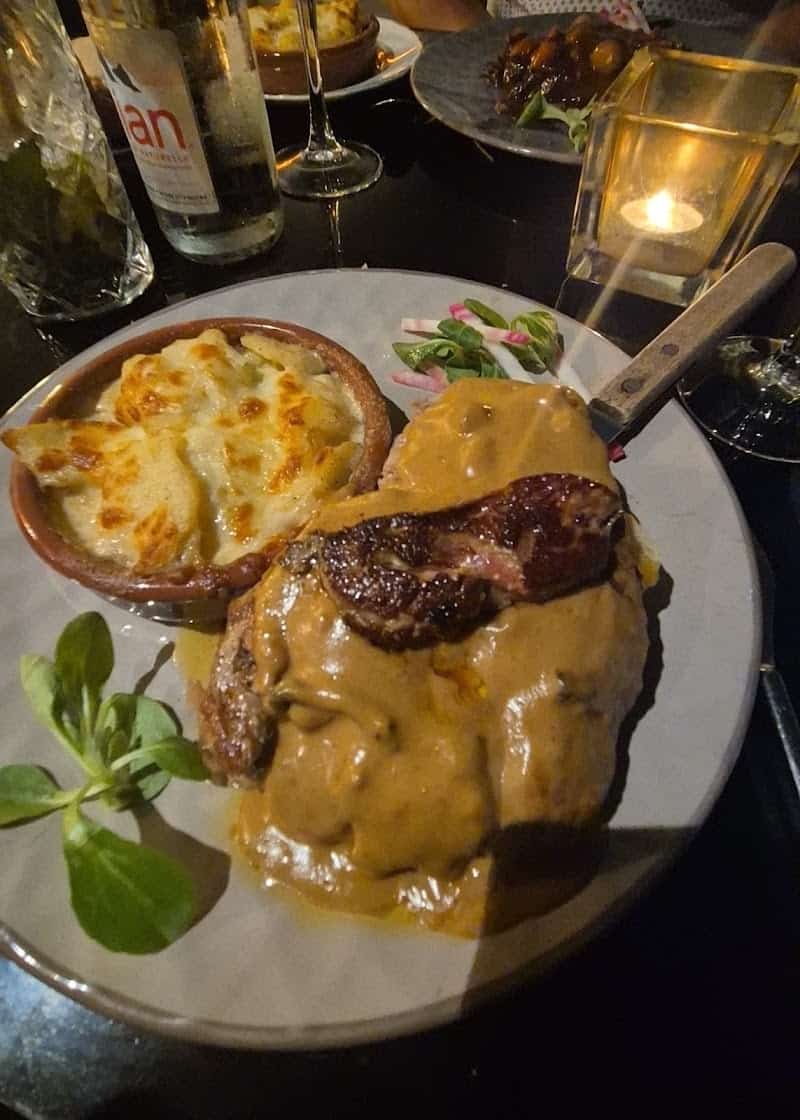 Restaurant L’ Alchimiste à Gennevilliers, France