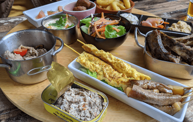 Restaurant L’ Antre Nous à Dinan, France