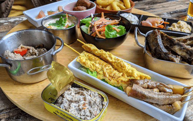 Restaurant L’ Antre Nous à Dinan, France