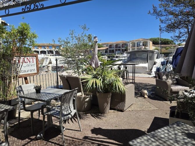 Restaurant L’ INSTANT O CALME. à Cogolin, France