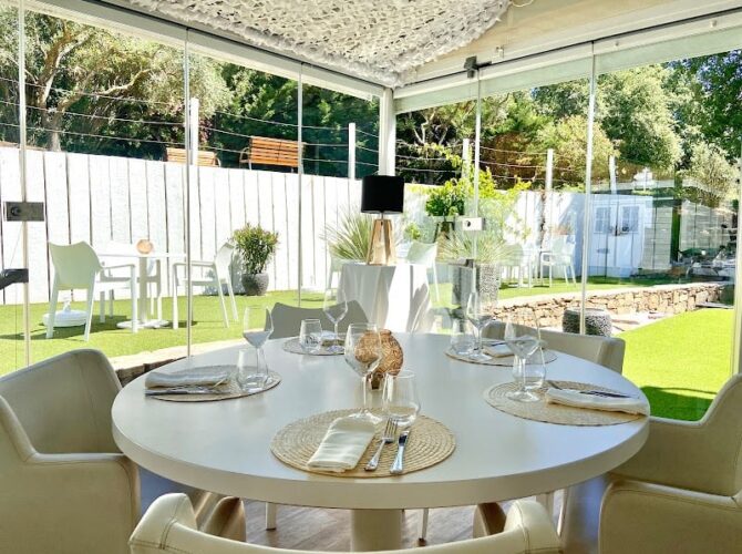 Restaurant La Bastide Blanche à Grimaud, France