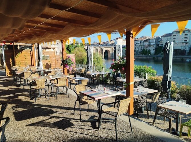 Restaurant La Bastide Des Oliviers La Cale à Villeneuve-sur-lot, France