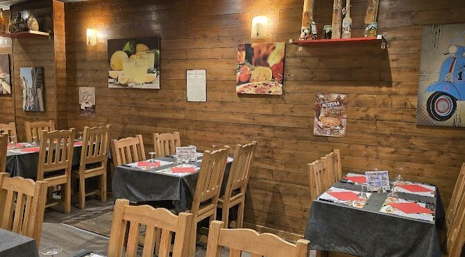 Restaurant La Bella Napoli à Gray, France