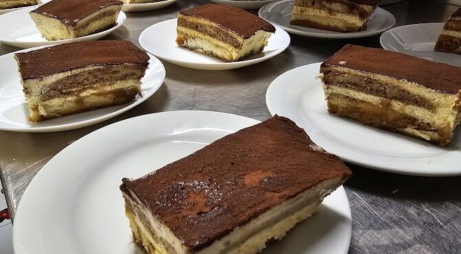 Restaurant La Bella Napoli à Gray, France