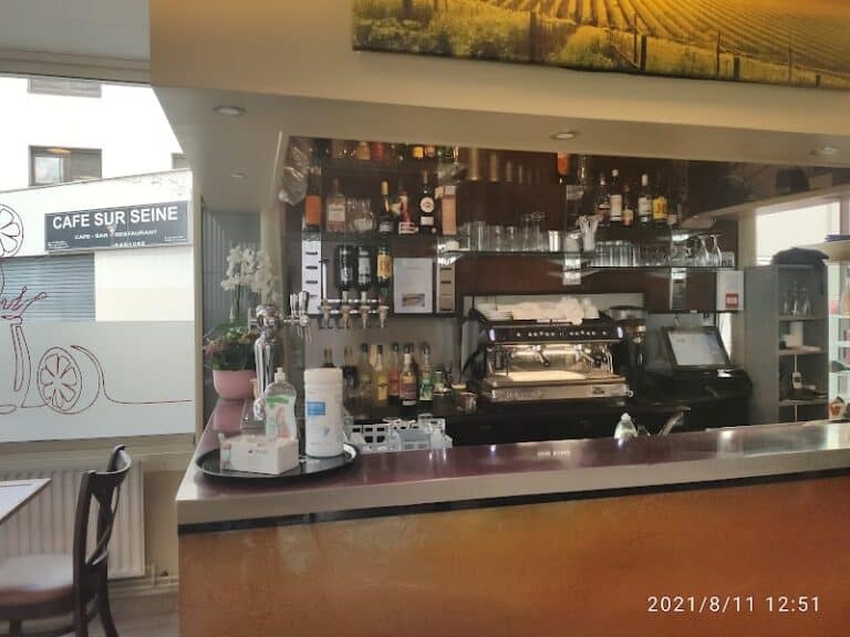 Restaurant La Bonne Assiette à Ivry-sur-Seine, France — photo 1