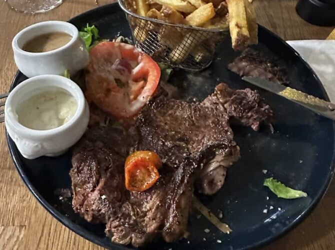 Restaurant La Bonne Assiette à Ivry-sur-Seine, France