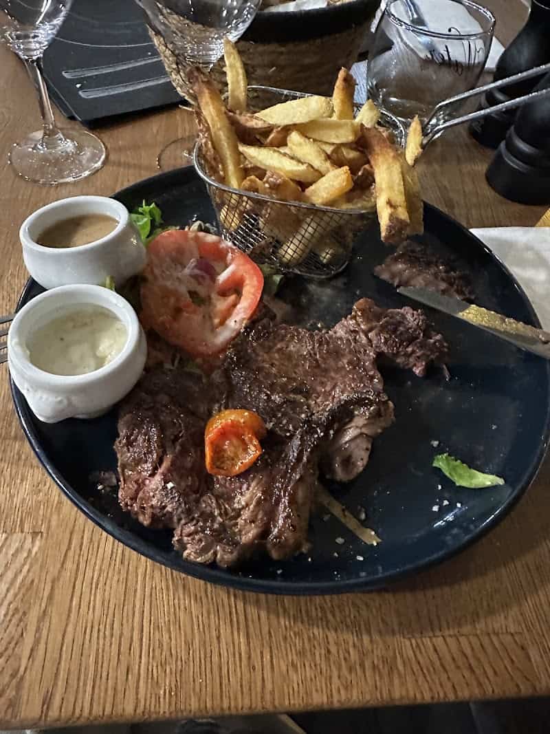 Restaurant La Bonne Assiette à Ivry-sur-Seine, France