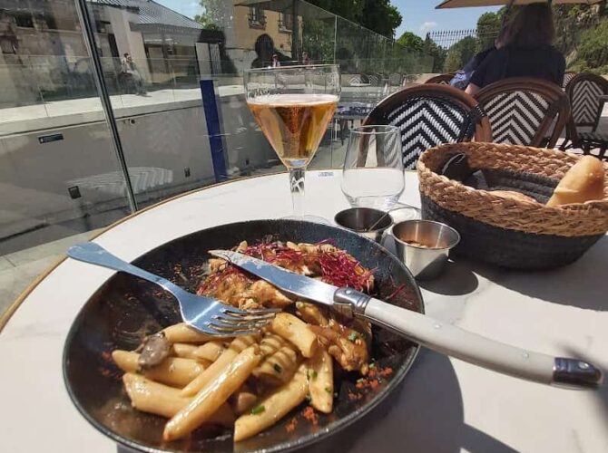 Restaurant La brasserie du jardin à Pontoise, France