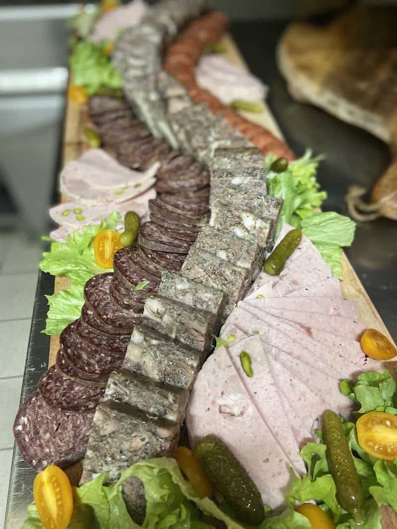 Restaurant La Brasserie Lorraine, 3 rue Louis et Félix Moreau 54330 Vezelise à Vézelise, France