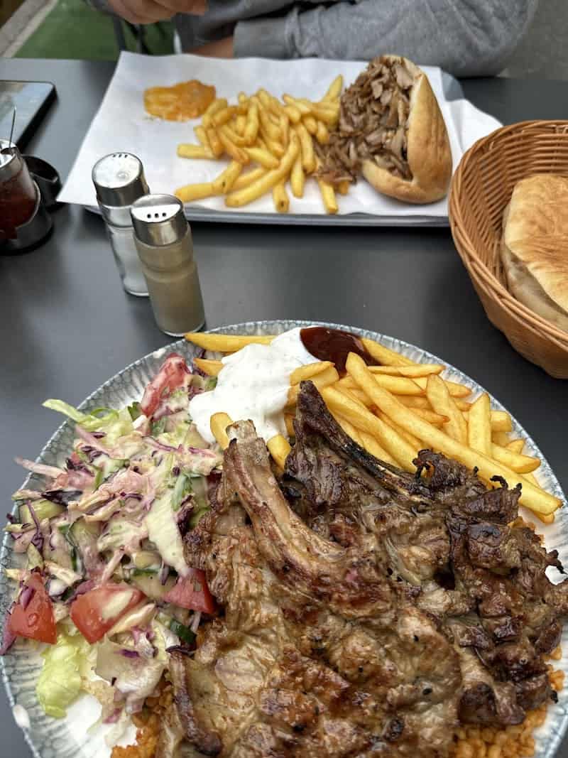 Restaurant La Brochette Dorée à Longjumeau, France