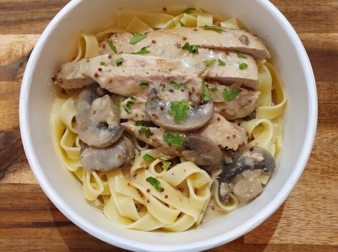 Restaurant La Cantoche d’Elo à Courbevoie, France