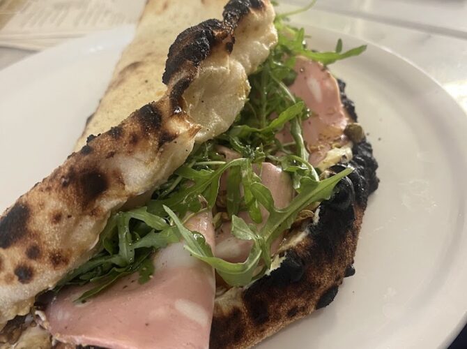 Restaurant La Casa Delle Dolcezze à Carignan, France