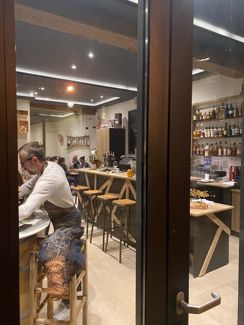 Restaurant La cave de l’Or Q’idée à Pontoise, France