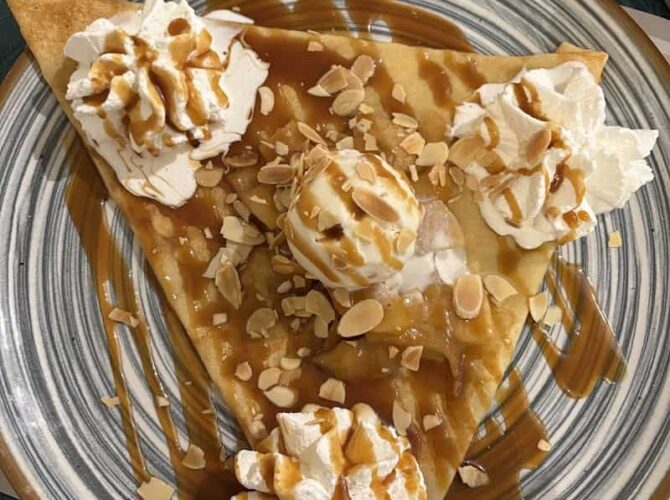 Restaurant La Cour Saint-Sauveur à Dinan, France