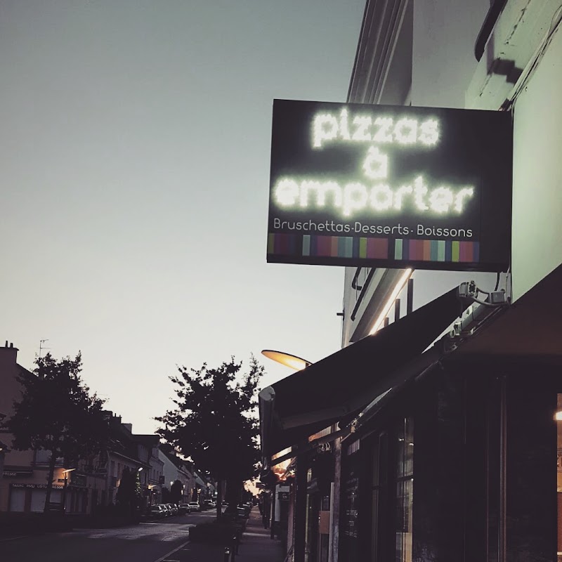 Restaurant La Cucina Pizza à Quéven, France