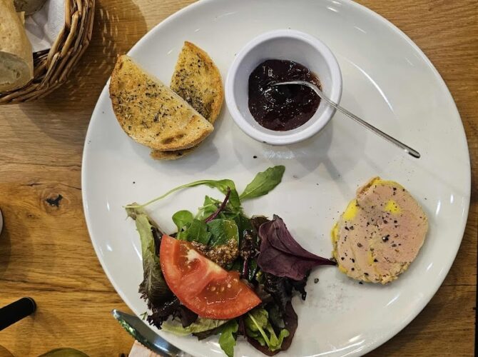 Restaurant La ferme , terre & mer à Marseille, France