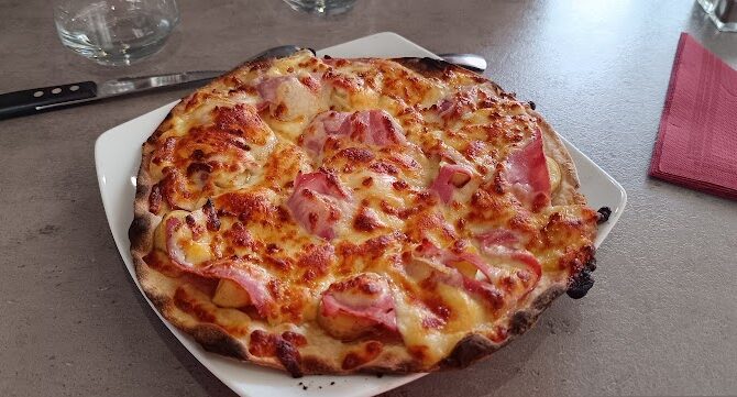 Restaurant La Galejade SARL à Carignan, France