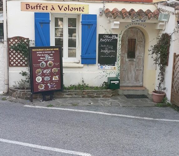 La Garrigue Bar-Restaurant-Buffet Provencal à Bormes-les-Mimosas, France