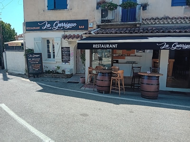 La Garrigue Bar-Restaurant-Buffet Provencal à Bormes-les-Mimosas, France