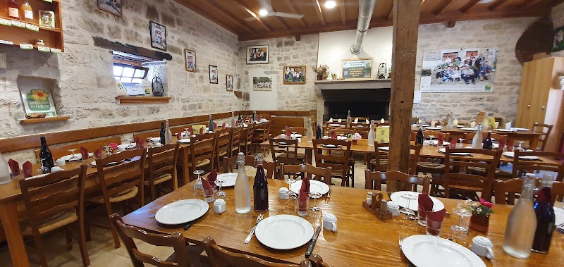 Restaurant La Grange à Flavigny-sur-Ozerain, France