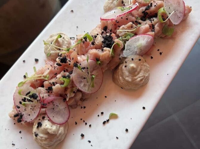 La Grim’Rhodienne restaurant / bar à Le Rœulx, Belgique