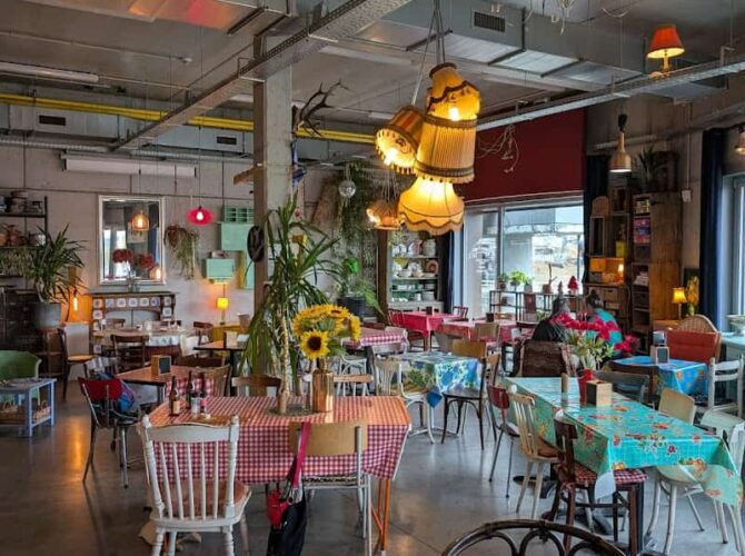 Restaurant La Kantine du Canal à Anderlecht, Belgique