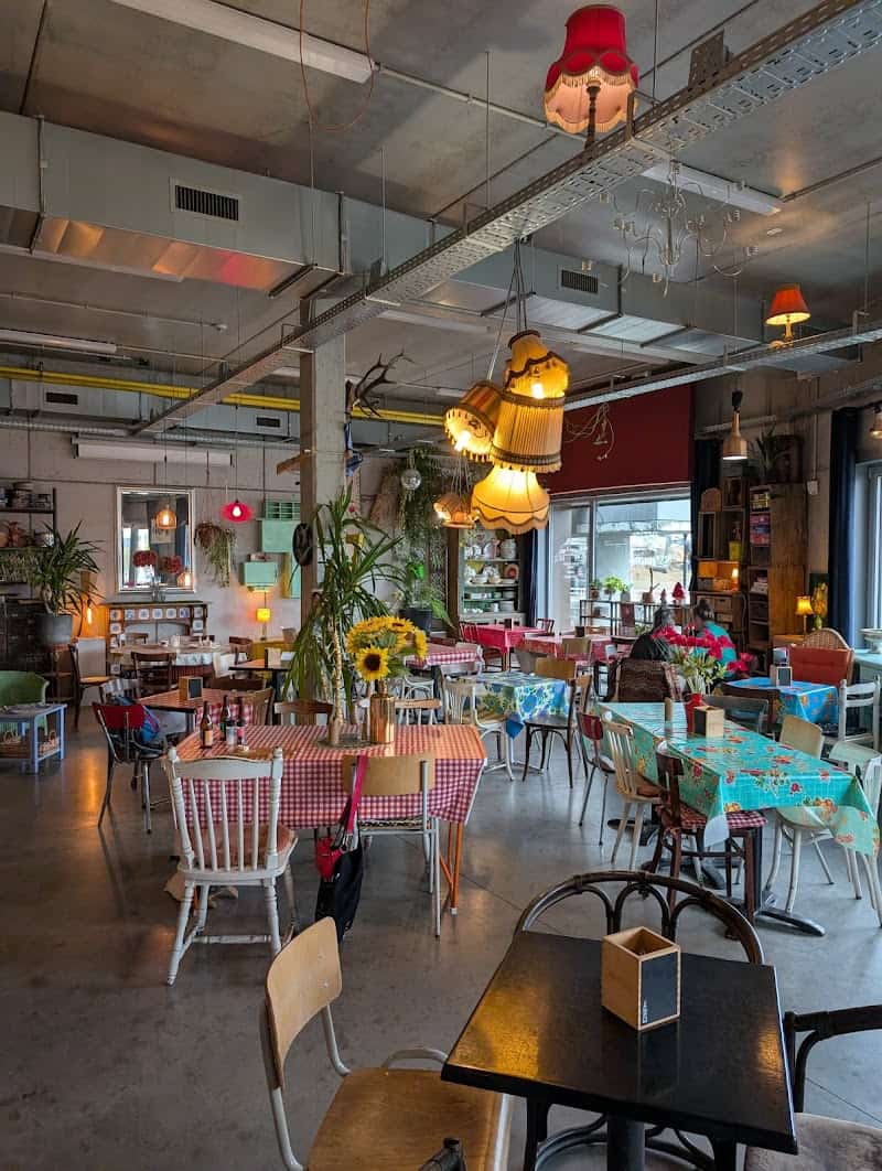 Restaurant La Kantine du Canal à Anderlecht, Belgique