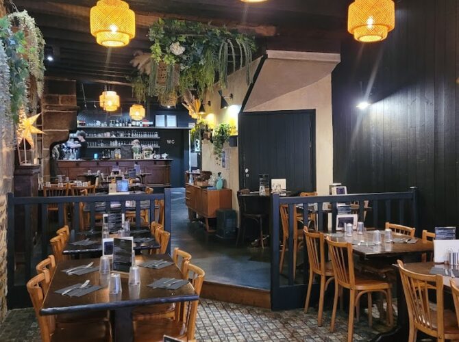 Restaurant La Lycorne à Dinan, France