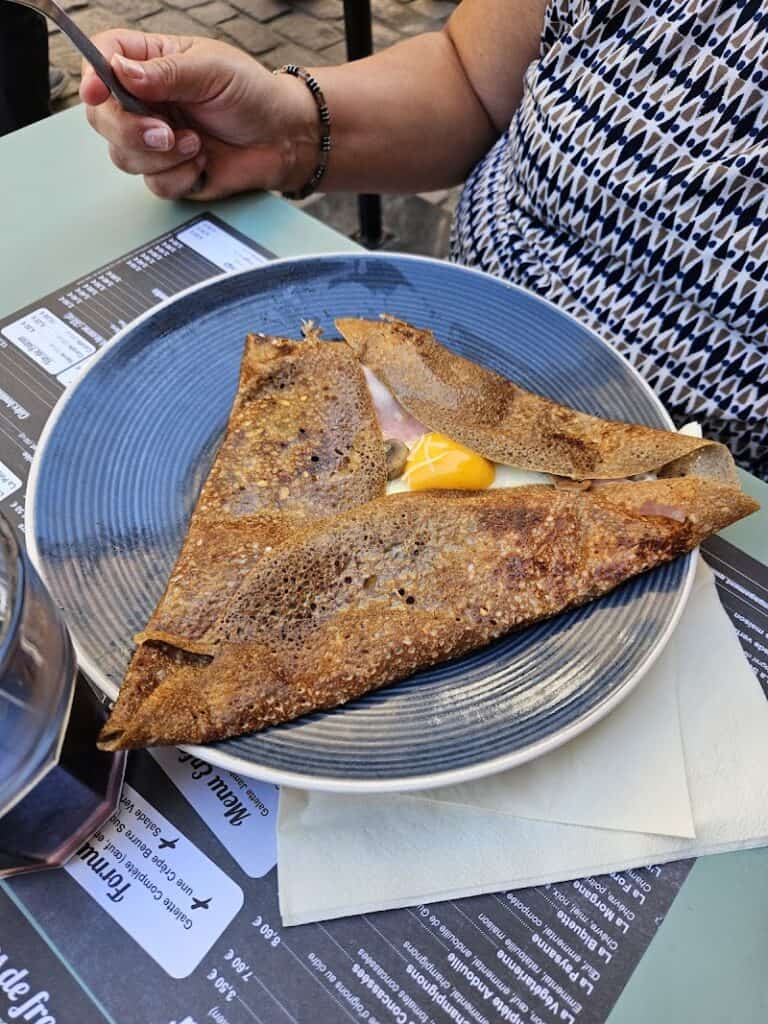 Restaurant La Main À La Pâte à Dinan, France — photo 1